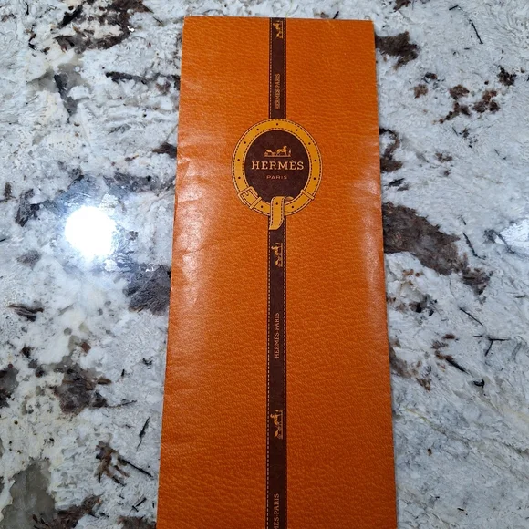 🔱 Rare Hermès authentic like new silk scarf w/envelope. Vaisseaux et Frégates. - Picture 3 of 17